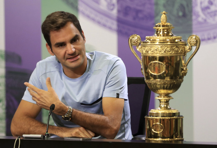 Roger Federer končí s vrcholovým tenisom. V Londýne si zahrá naposledy (VIDEO)