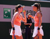 Miháliková - Nichollsovou vyradené v úvode Wimbledonu