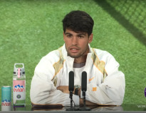 Alcaraz potvrdil úlohu favorita a je vo štvrťfinále Wimbledonu