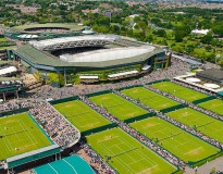 Sinner zastavil Djokoviča.  Po prvý krát zabojuje o wimbledonský trón