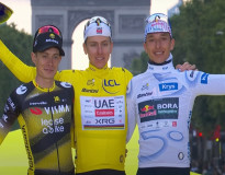Pogačar kráľom Tour de France: Štvrtý triumf a historický míľnik
