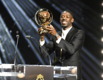 Futbal Dembele získal Zlatú loptu magazínu France Football, „Neuveriteľné“