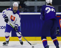 Hokej-ženy: Slovenky na úvod turnaja prehrali s Francúzkami