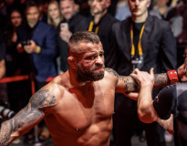 Ako sa meno MMA hviezdy objavilo v kauze pašovania kokaínu