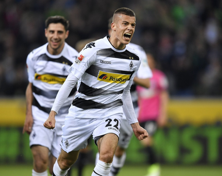 Borussia Mönchengladbach porazila Eintracht Frankfurt 3:1. Gól dala po 40 sekundách