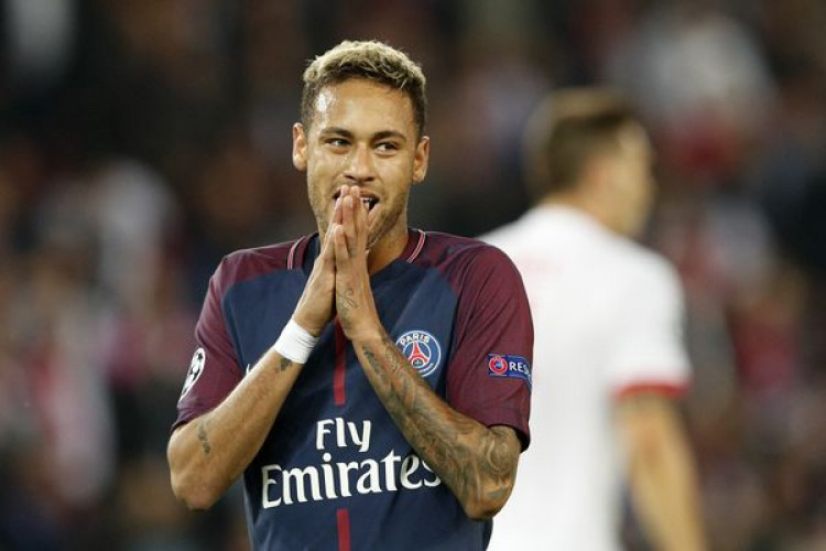 Neymar bude chýbať PSG v osemfinále Ligy majstrov, proti FC Barcelona zrejme nestihne ani odvetu