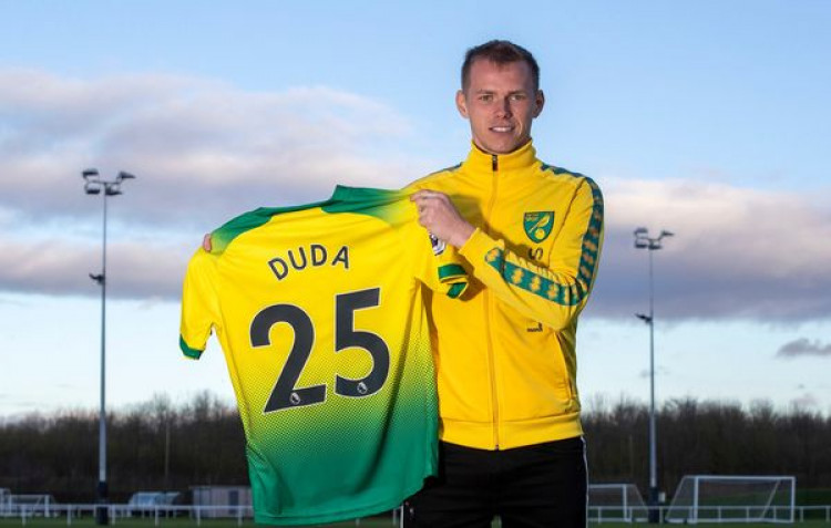 Ondrej Duda je oficiálne hráčom Norwichu City, dostal aj číslo
