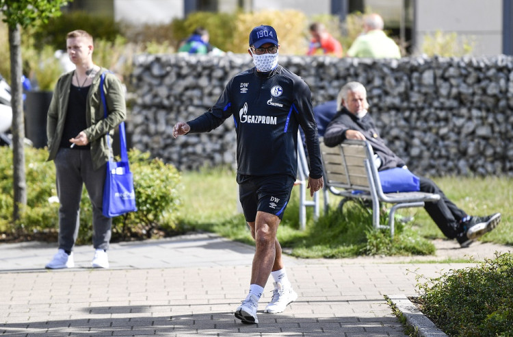 Zajtra sa začína bundesliga, väčšina Nemcov to kritizuje