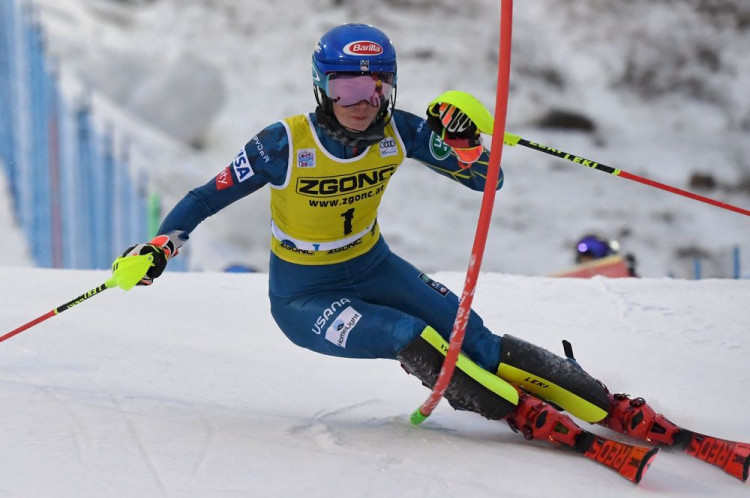 Mikaela Shiffrinová vynechá ďalšie preteky, Vlhovej najväčšia konkurentka bude chýbať v St. Moritzi