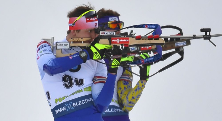Biatlon muži ONLINE Kontiolahti dnes vytrvalostné preteky na 20 km, v akcii aj Slováci
