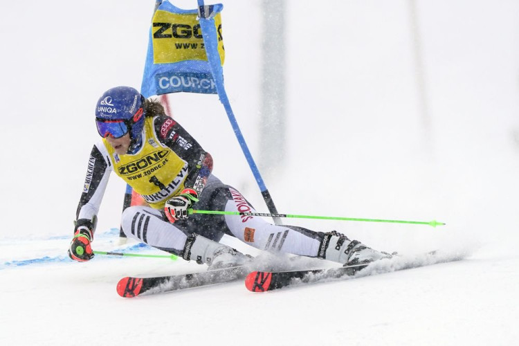 Petra Vlhová vedie obrovský slalom 2. kolo Courchevel ONLINE ženy lyžovanie dnes