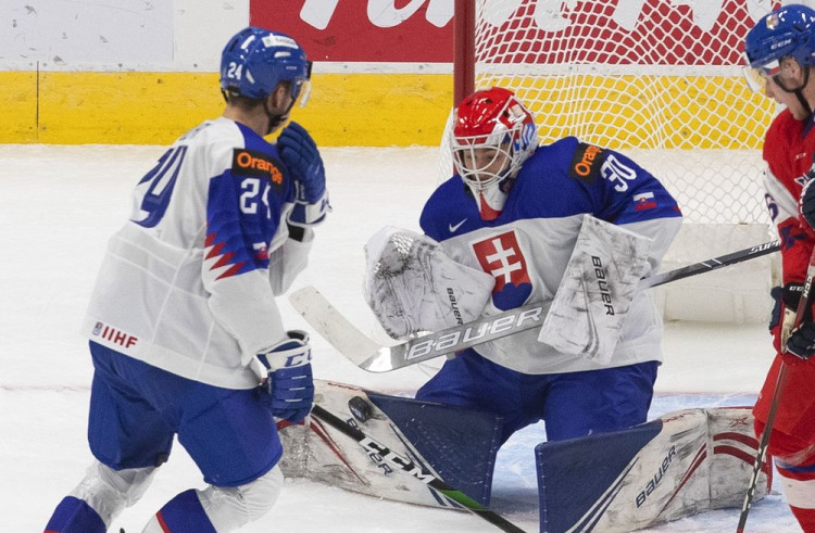 Švajčiarsko Slovensko ONLINE MS v hokeji do 20 rokov 2021 dnes