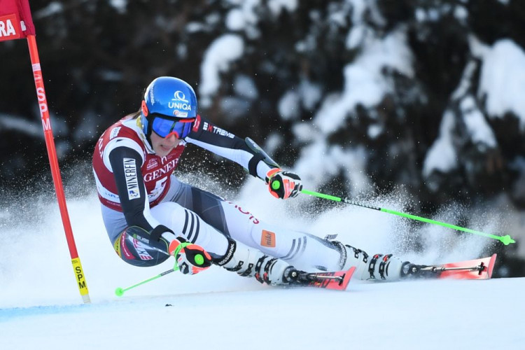 Petra Vlhová obrovský slalom ženy 1. kolo ONLINE Kronplatz dnes