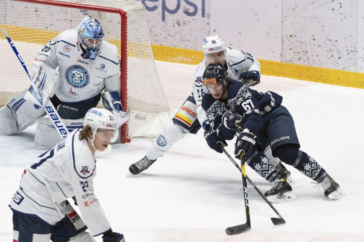 HK Nitra HC Slovan Bratislava ONLINE Tipos extraliga 2021