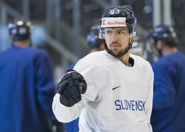 Craig Ramsay rieši prvý problém, na MS v hokeji 2021 nemôže rátať so skúseným útočníkom z KHL