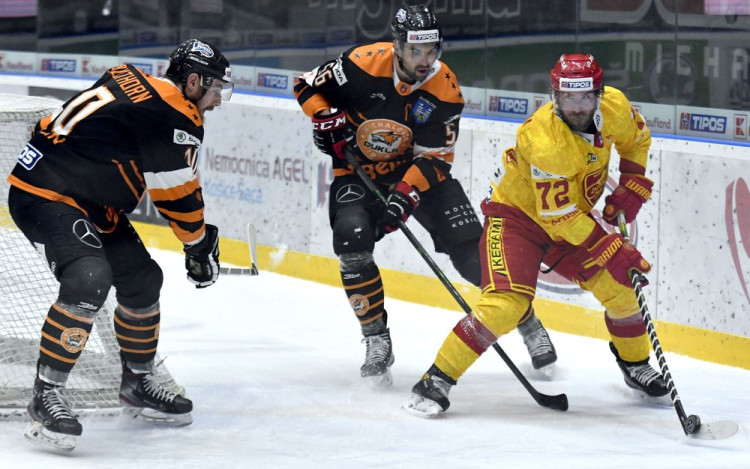 Dukla Trenčín HK Dukla Michalovce ONLINE dnes play-off