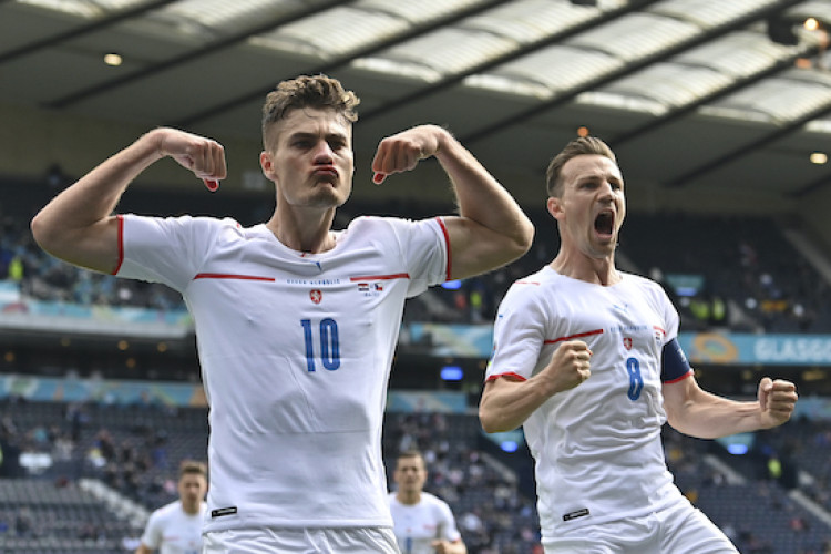Holandsko Česko ONLINE osemfinále ME 2020 vo futbale dnes LIVE