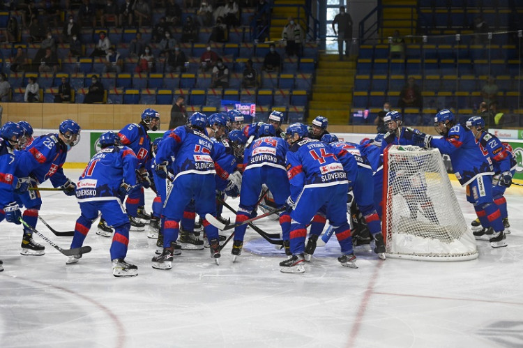 Slovensko U18 - Rusko U18 finále Hlinka Gretzky Cup 2021 dnes ONLINE nazivo