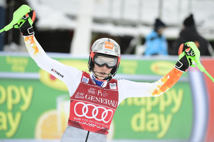 Vlhová vyhrala slalom v Kranjskej Gore, Shiffrinová vypadla