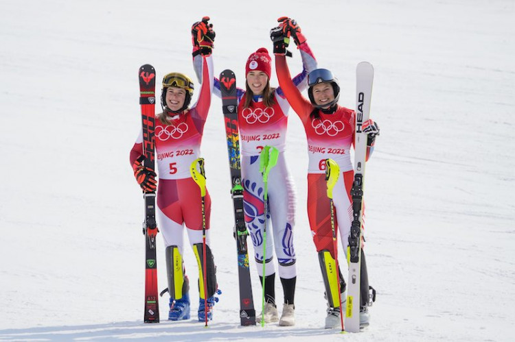 Petra Vlhová dnes v slalome získala zlatú medailu ZOH 2022 VIDEO