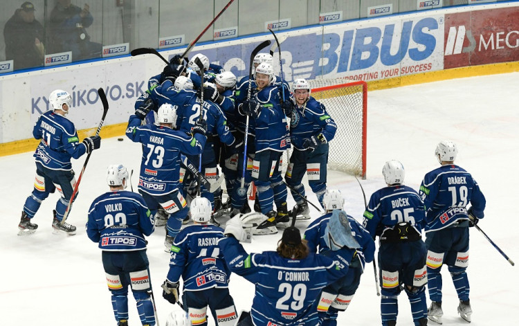 Hokej HK Nitra HC Slovan ONLINE 4. zápas dnes