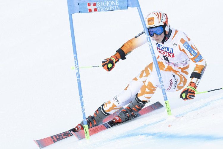 Vlhová 2. kolo ONLINE obrovský slalom Sestriere