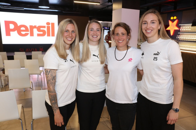 Persil podporuje mladé talentované futbalistky: Pomáhame českým dievčatám splniť si svoj futbalový sen!