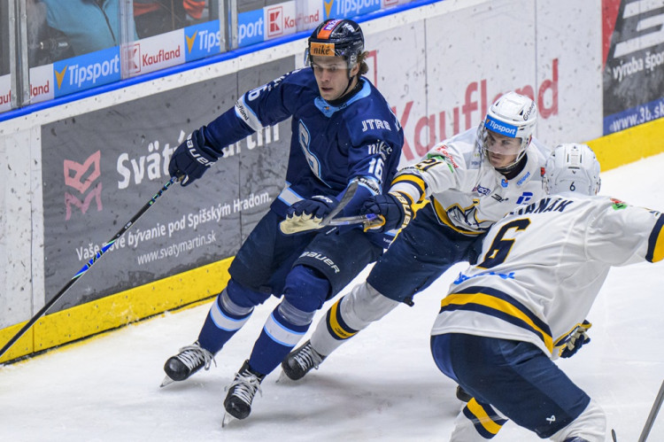 Hokej: Kukumberg ml. mal vážnu nehodu, je v kritickom stave