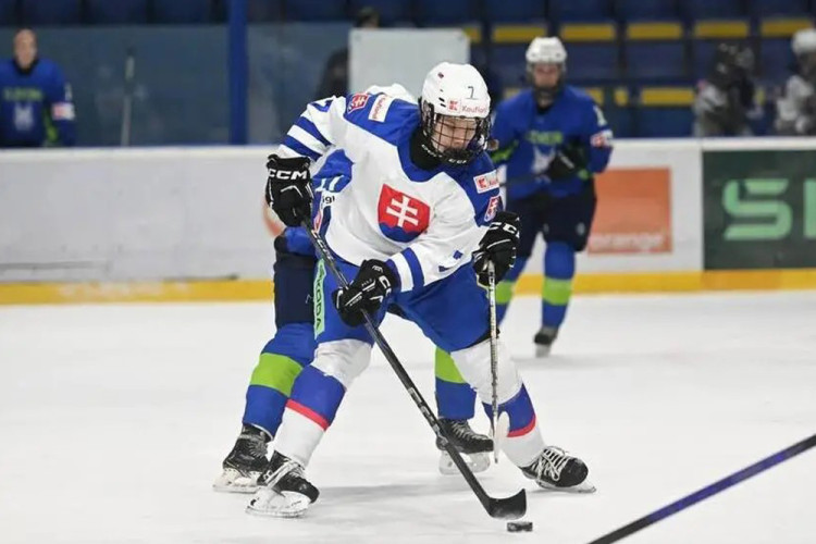 Hokej-ženy-MS18: Lopušanová režírovala výhru a je druhá v historickej tabuľke