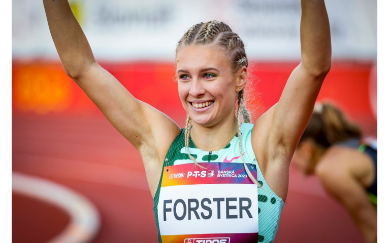 Viktória Forsterová